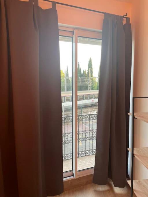 Appartement confort équipé au coeur de Béziers Extérieur photo