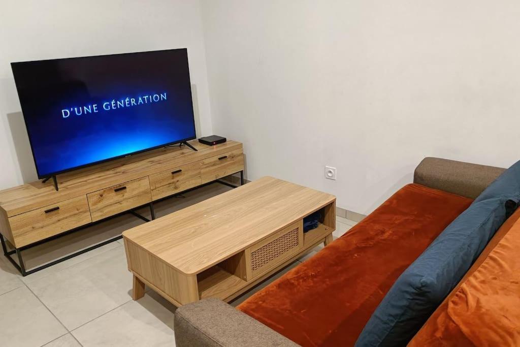 Appartement confort équipé au coeur de Béziers Extérieur photo